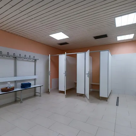 Ferienwohnanlage B 1 Mit Hallenbad Und Sauna
