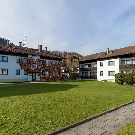Ferienwohnanlage B 1 Mit Hallenbad Und Sauna
