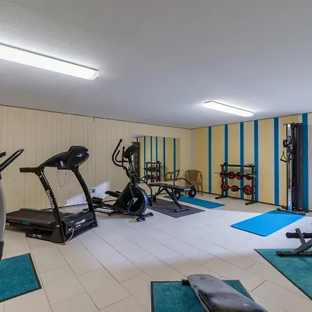 Apartment Ferienwohnanlage B 1 Mit Hallenbad Und Sauna